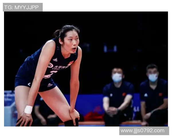 为什么足球明星在关键时刻被换下背后的深层原因和战术考量